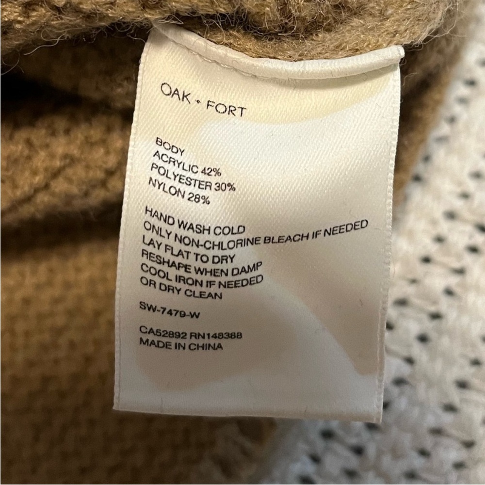 Collared Sweater - Picture 6 of 7